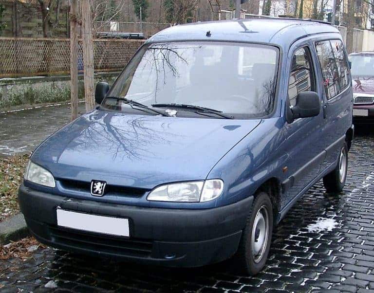Peugeot Partner mk1 (2001 2002) bezpieczniki