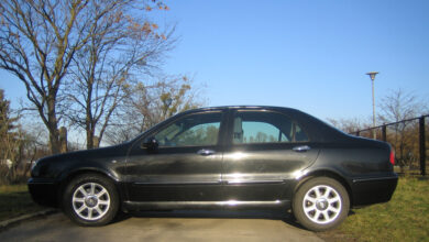Lancia Lybra sedan z lat 1999-2005