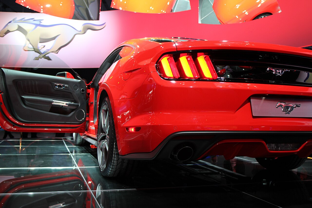 Ford Mustang S197 2013