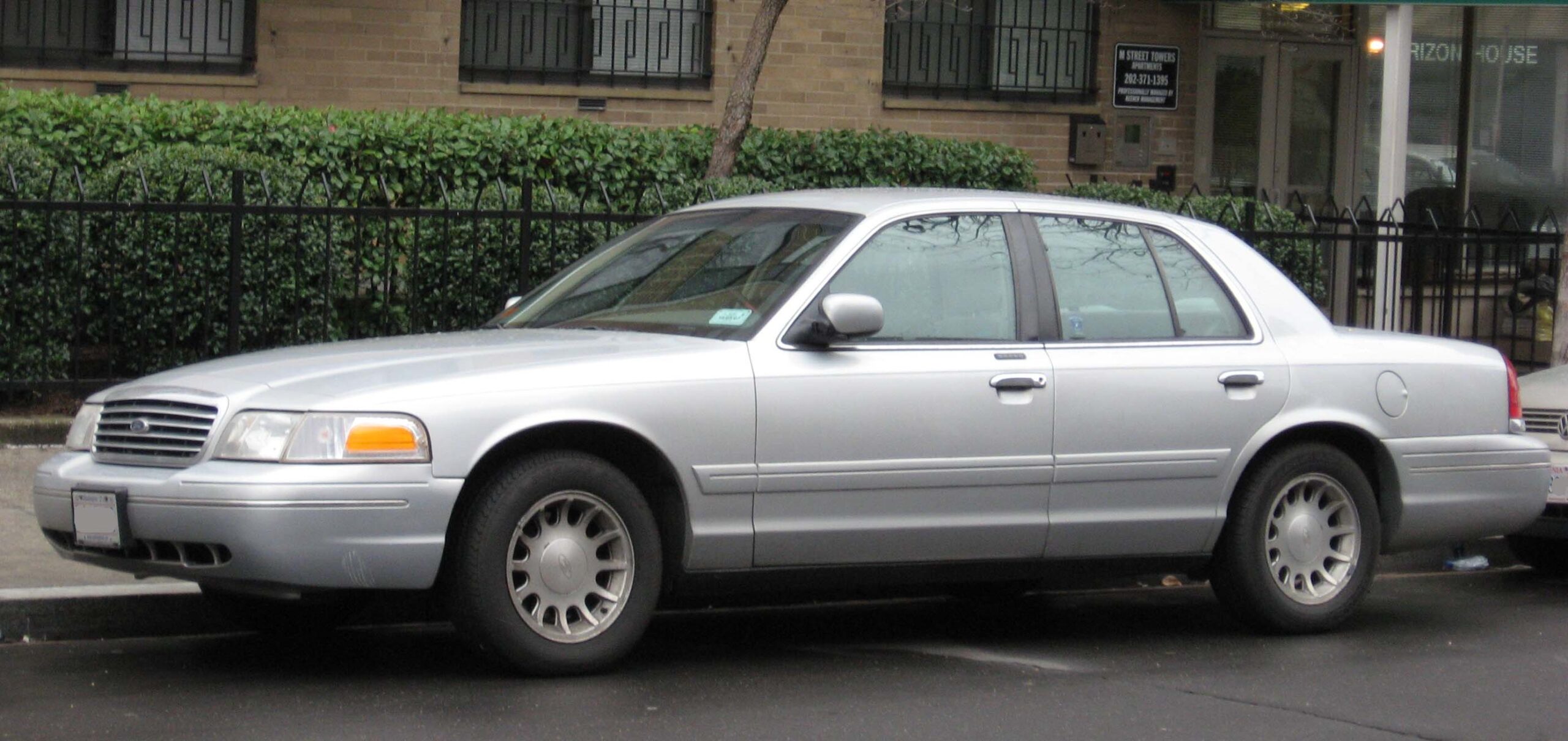 Ford Crown Victoria (1998-2002)