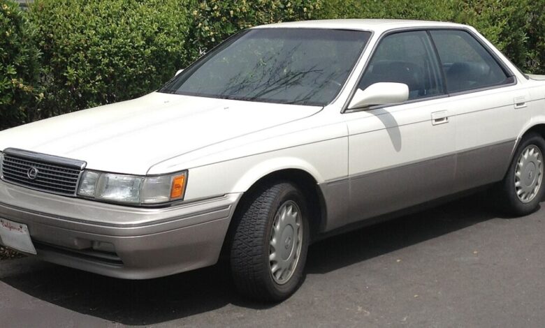 Lexus ES250 pierwszej generacji VZV21 z lat 1989-1991