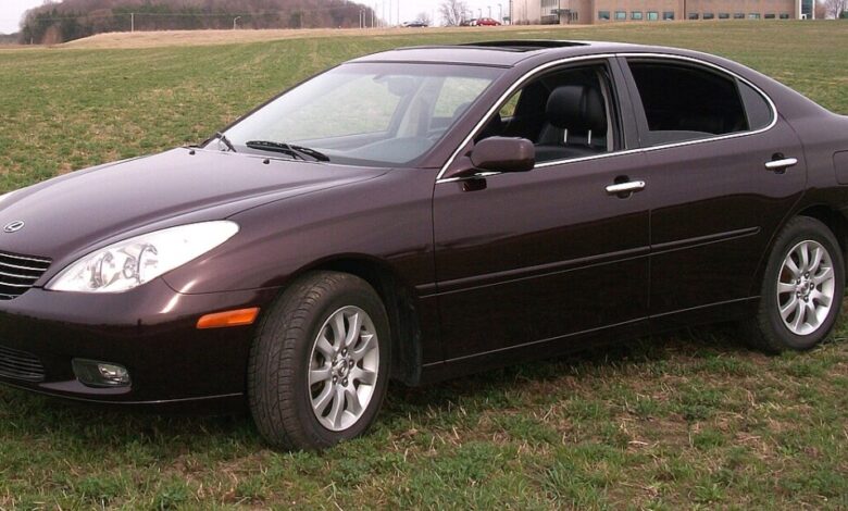 Lexus ES300 czwartej generacji XV30 z 2002 roku