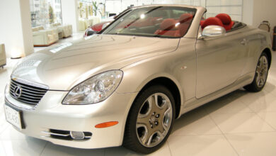 Lexus SC430 pierwszej generacji Z40 z nadwoziem coupe-cabriolet