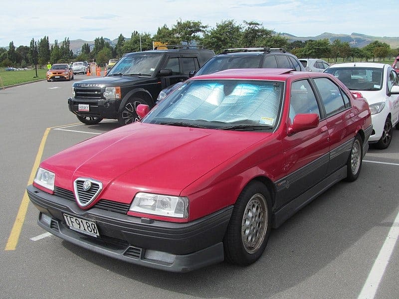 Alfa Romeo 164 - sedan produkowany na przełomie lat 80. i 90.