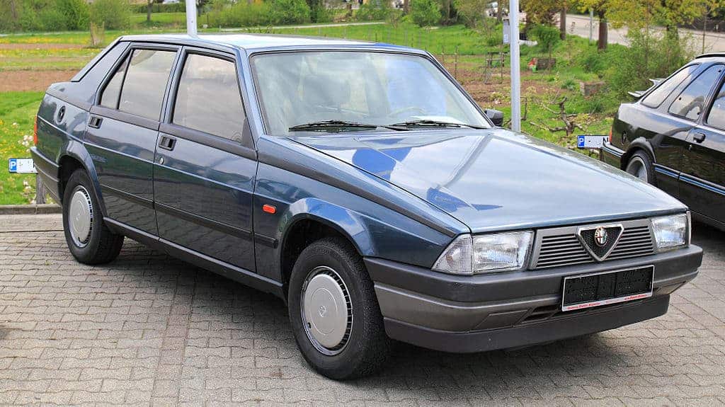 Alfa Romeo 75 z lat 1985-1992