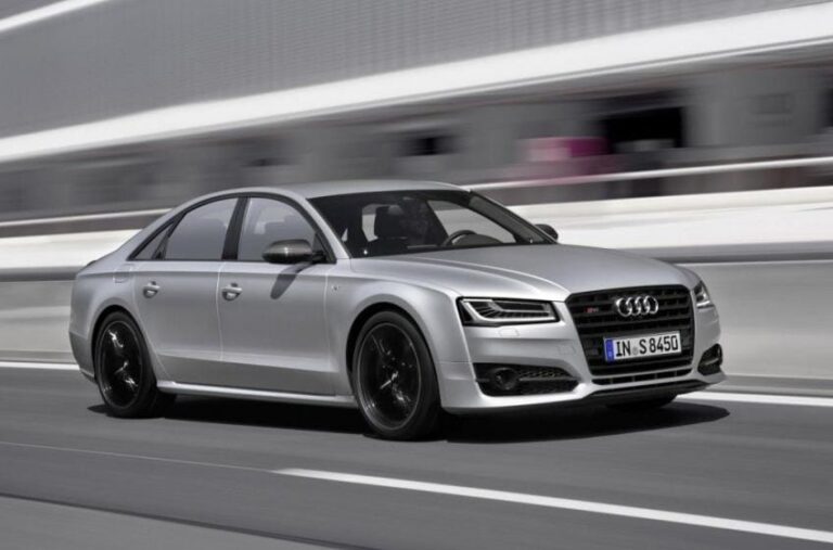 Consumo di carburante Audi A8 D4 S8 Facelift (2015-2017) - Guida