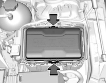 Opel Insignia B 2018-2019 - skrzynka pod maską Opel Insignia B 2018-2019 - lokalizacja skrzynki bezpieczników w komorze silnika