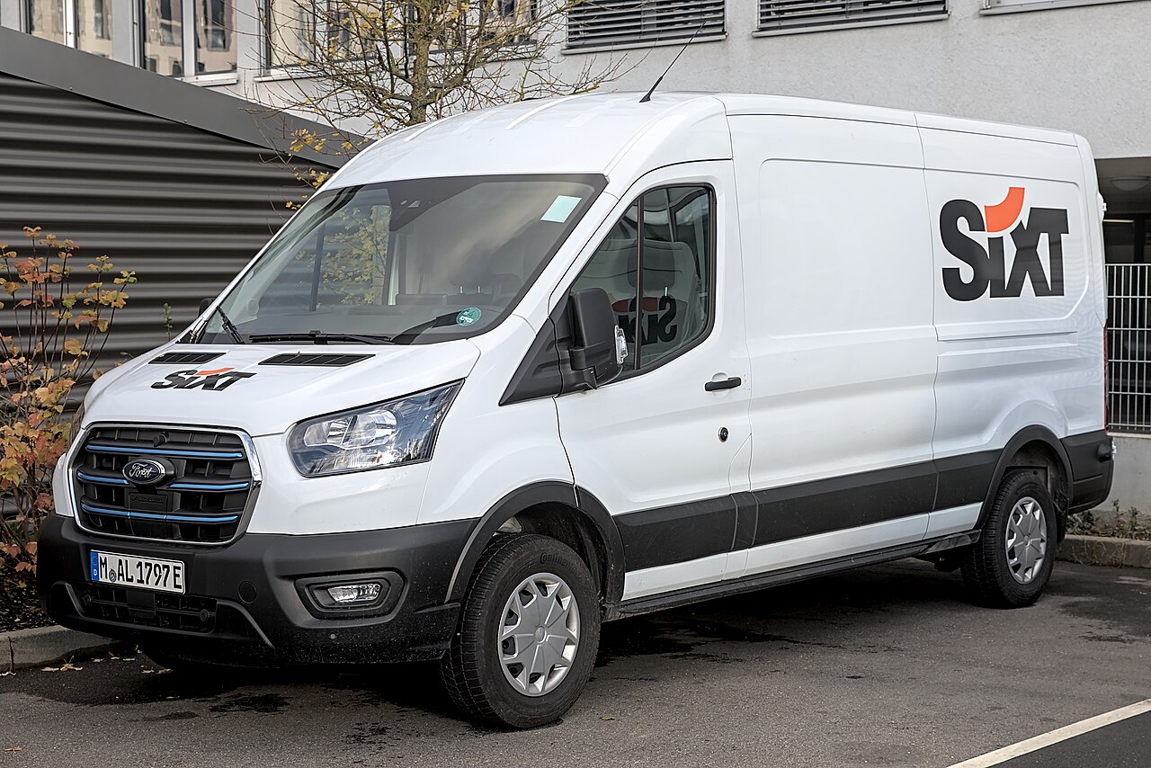 Ford E-Transit 2022